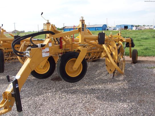 2013 Vermeer R2300