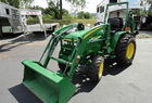 2010 John Deere 3005