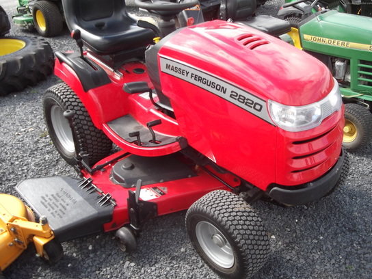 2003 Massey - Ferguson 2820H
