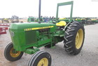  John Deere 2440
