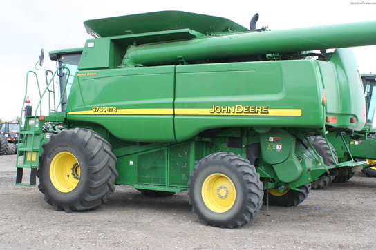 2005 John Deere 9760STS