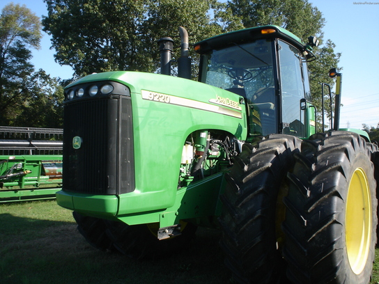2007 John Deere 9220