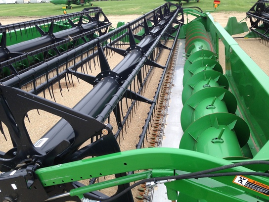 2011 John Deere 630F