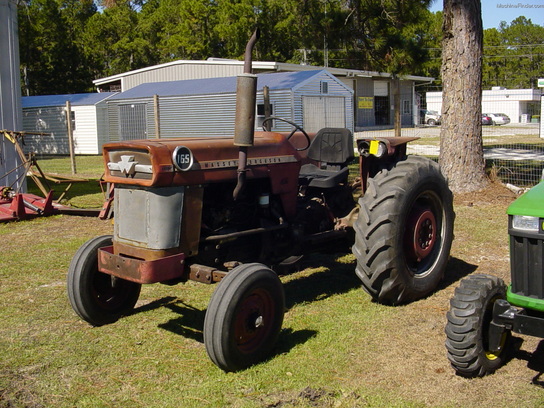 1974 John Deere 165 MASSEY