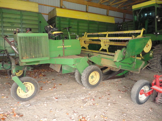 1979 John Deere 800