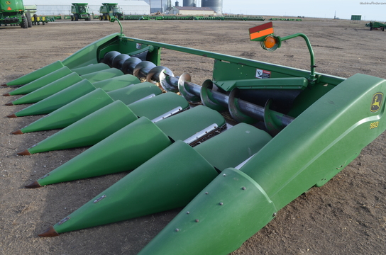 2002 John Deere 893