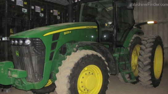 2010 John Deere 8225R