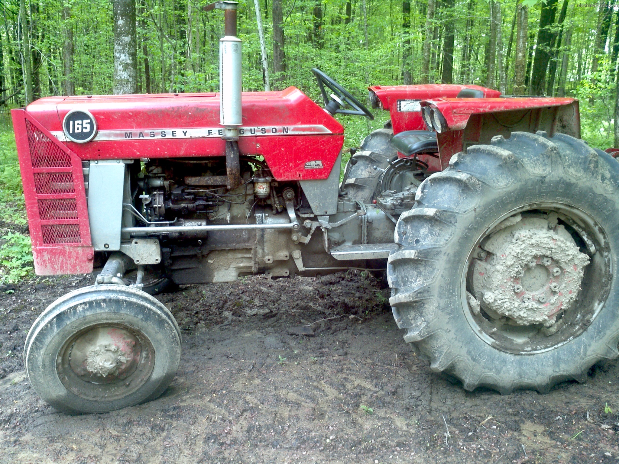 1971 Massey - Ferguson 165 Tractors - Utility (40-100hp) - John Deere