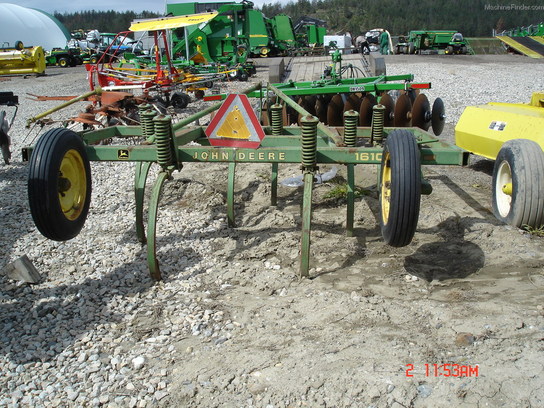 1996 John Deere 1610