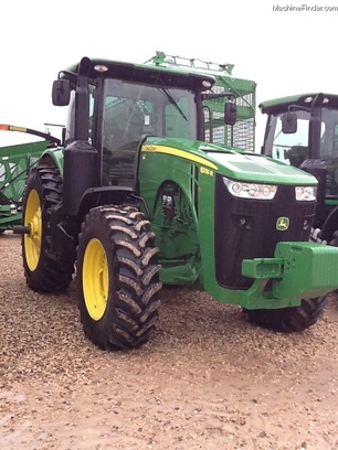 2011 John Deere 8235R