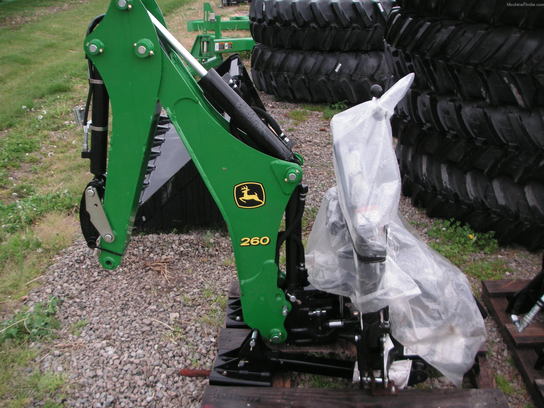 2011 John Deere 260