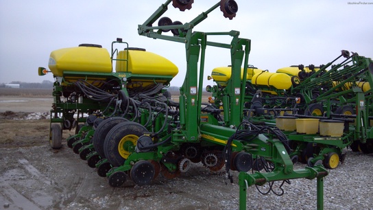 2010 John Deere 1770NT