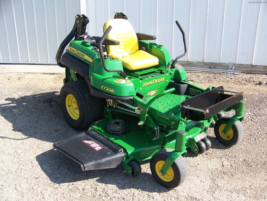2010 John Deere Z720A