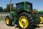 2011 John Deere 7330