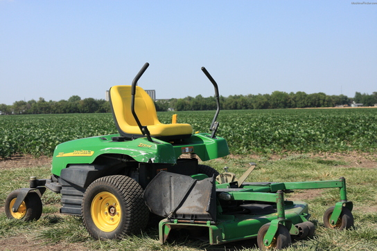 2003 John Deere F687