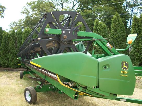 2006 John Deere 635