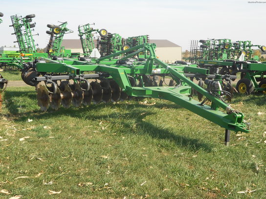 2011 John Deere 512