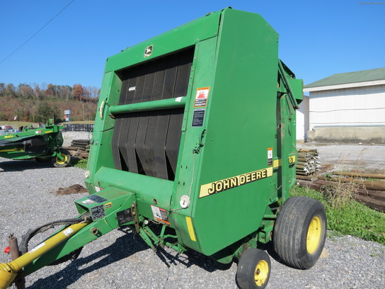 1999 John Deere 566