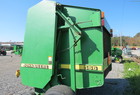 1999 John Deere 566
