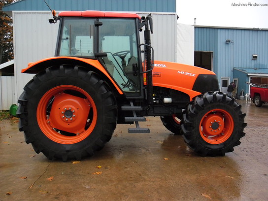 2010 Kubota M135