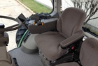 2011 John Deere 8260R