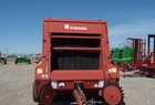 1990 Hesston 560