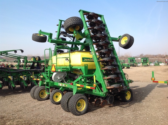 2010 John Deere 1990 CCS