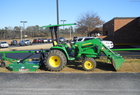  John Deere 3032E