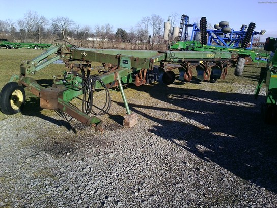  John Deere 2800