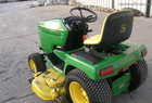  John Deere 325