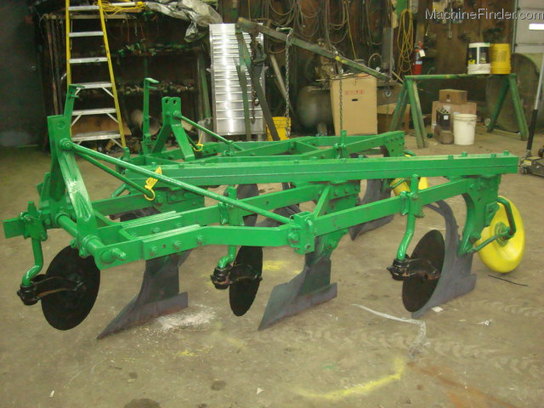  John Deere F125-3-16