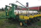 1996 John Deere 7200