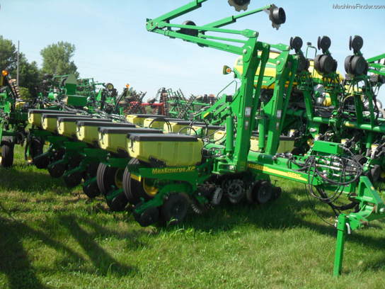 2011 John Deere 1770NT
