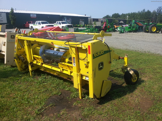  John Deere 630B