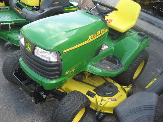  John Deere X475