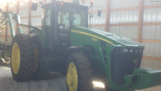 2006 John Deere 8230