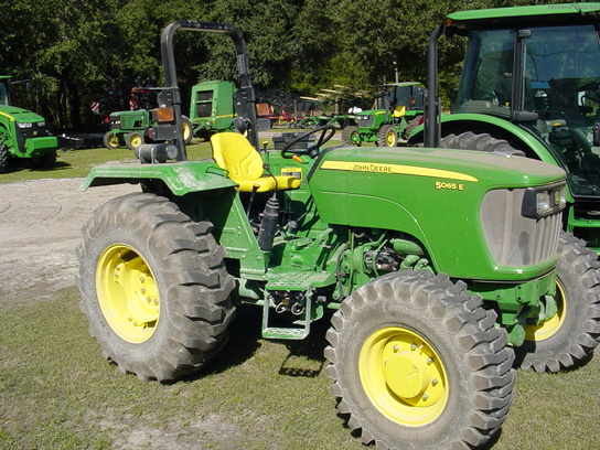 2012 John Deere 5065E