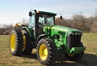 2004 John Deere 8220
