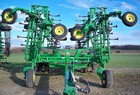 2011 John Deere 2210