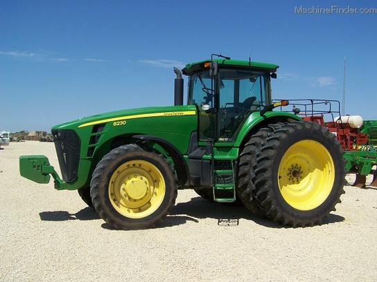 2007 John Deere 8230