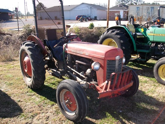 1960 Massey - Ferguson 35