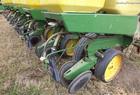  John Deere 7000