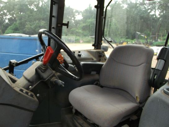2003 New Holland TM130
