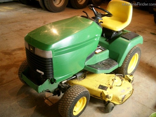 1995 John Deere 345