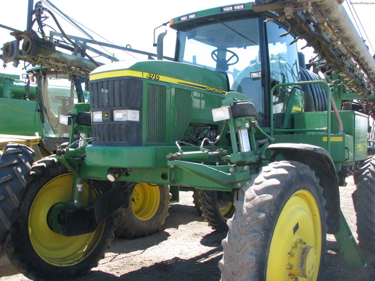 2001 John Deere 4710