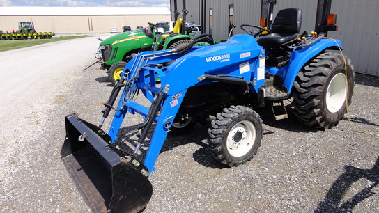 2003 New Holland TC33D