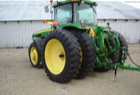 2002 John Deere 8220