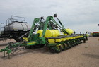  John Deere 1770