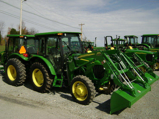 2011 John Deere 5065M