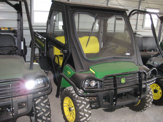2012 John Deere 825I